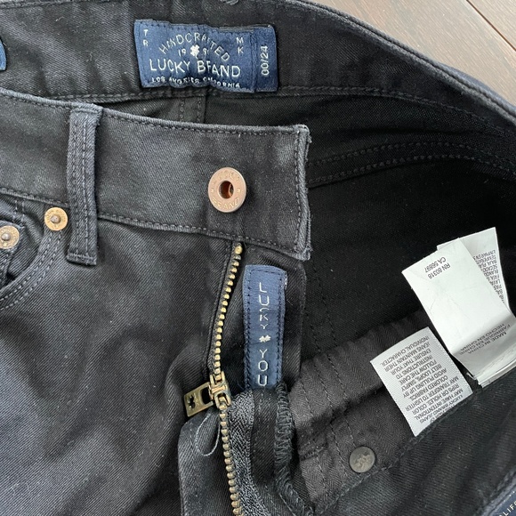 3 for $30 | Lucky Brand Lolita Capri Skinny Jeans in Black - Picture 6 of 8